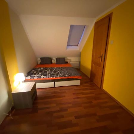 Mimi Apartman Apartamento Gyula Exterior foto