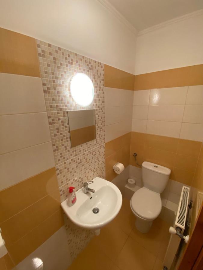 Mimi Apartman Apartamento Gyula Exterior foto