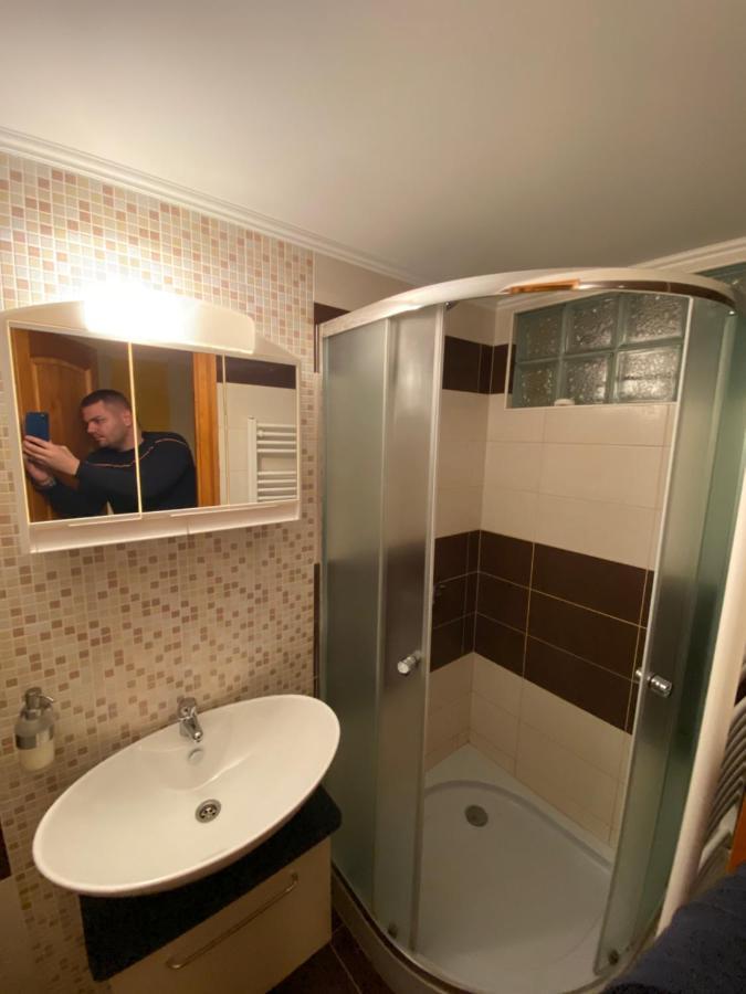Mimi Apartman Apartamento Gyula Exterior foto